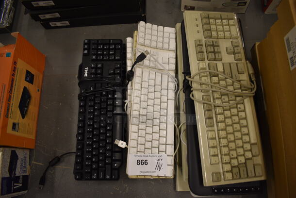 ALL ONE MONEY! Lot of 11 Various Keyboards! Includes 18x6.5x1. (south basement 019) - Image 4 of 4