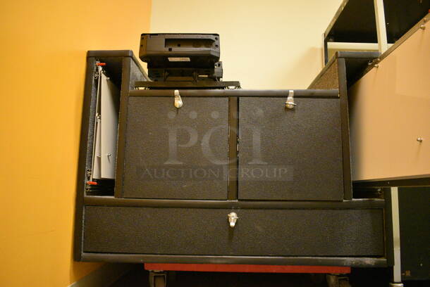 CUSTOM BUILT Security Station for Bed of Pick Up Truck. Does Not Come w/ Dolly. BUYER MUST REMOVE: Give Yourself Ample Time To Remove This Item on Pick Up Day. 40x39x30 - Image 8 of 8