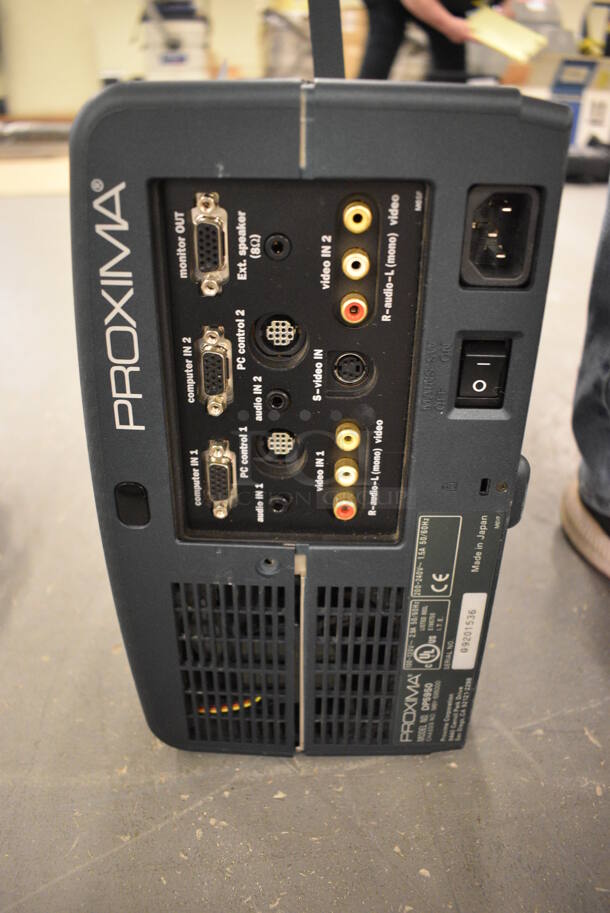 Chauvet 5950 Proxima Desktop Projector. 10.5x16x6. (south basement 019) - Image 9 of 9
