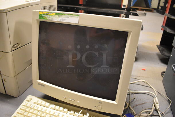 Samton 76V 16" Computer Monitor w/ Keyboard and Mouse. (south basement 012) - Image 3 of 4