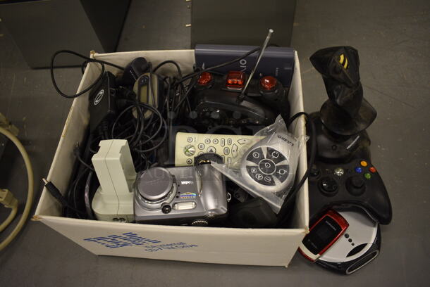 ALL ONE MONEY! Lot of Various Retro Electronics Including Controller, Phone and Walkman! (south basement 019) - Image 4 of 5