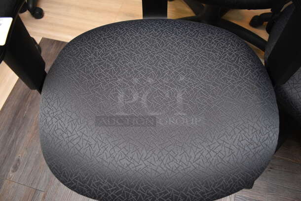 15 Office Chairs w/ Arm Rests on Casters. Includes 24x23x41. 15 Times Your Bid! (corridor outside 205) - Image 5 of 5