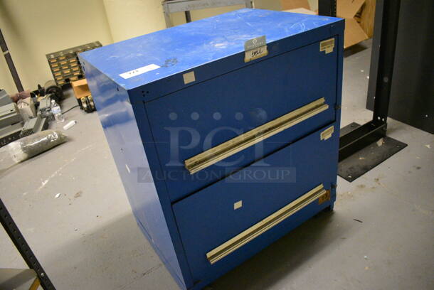 Blue Metal 2 Drawer Filing Cabinet. 30x22x33. (south basement 018) - Image 3 of 5