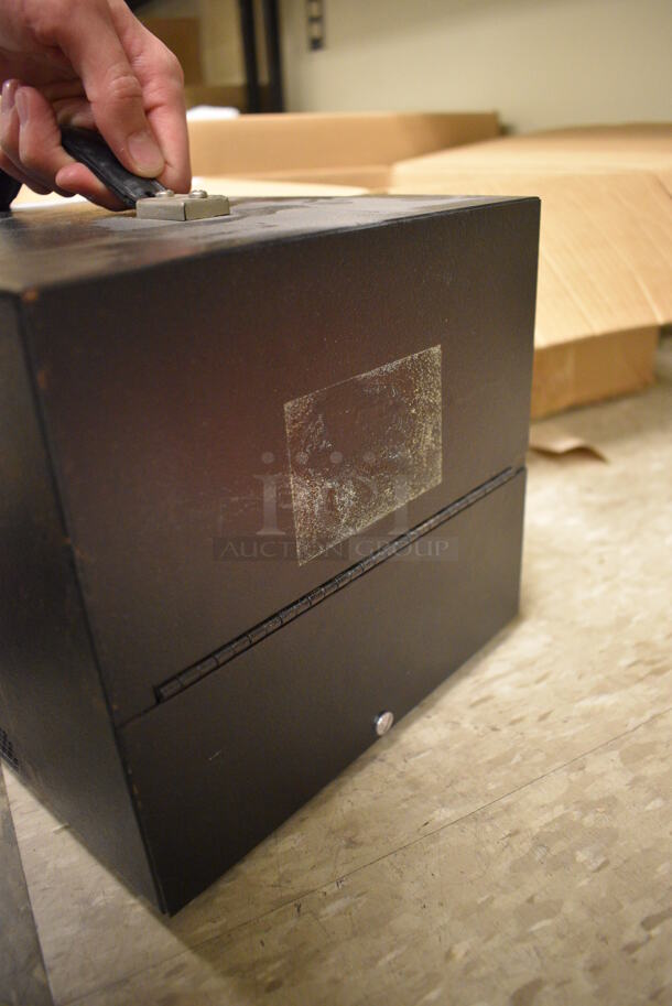 Lectrotech Model V-7 Metal Vectorscope. 8.5x14x8. (room 105) - Image 5 of 5