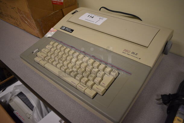 Smith Corona 350 DLE Spell Right Dictionary Countertop Typewriter. 16x14x5. (room 105) - Image 2 of 4