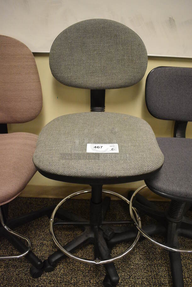 3 Various Office Chairs. Includes 22x23x38. 3 Times Your Bid! (room 211) - Image 3 of 4