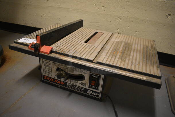 Skilsaw 2 HP Countertop Motorized Table Saw. 27x20x13. (south basement 012) - Image 4 of 5