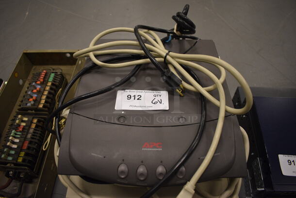 6 Various Items Including Proxima Power Director, Kensington Master Piece and APC. Includes 12.5x14.5x2. 6 Times Your Bid! (south basement 019) - Image 4 of 5