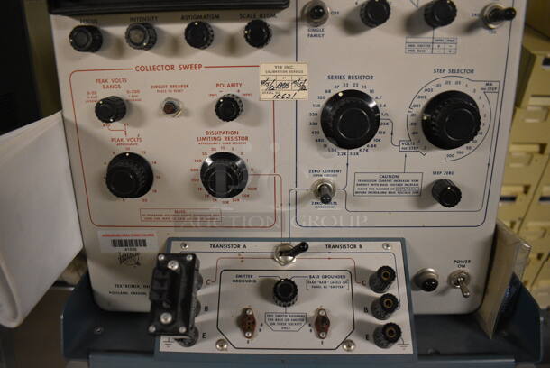 Tektronix Type 575 Metal Transistor Curve Tracker on Cart w/ Commercial Casters. 18x28x49. (south basement 012) - Image 5 of 9