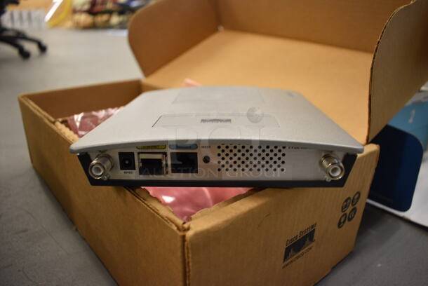 BRAND NEW IN BOX! Cisco Systems AIR-AP1231G-A-K9 Unit. 6.5x7x1.5. (south basement 019) 