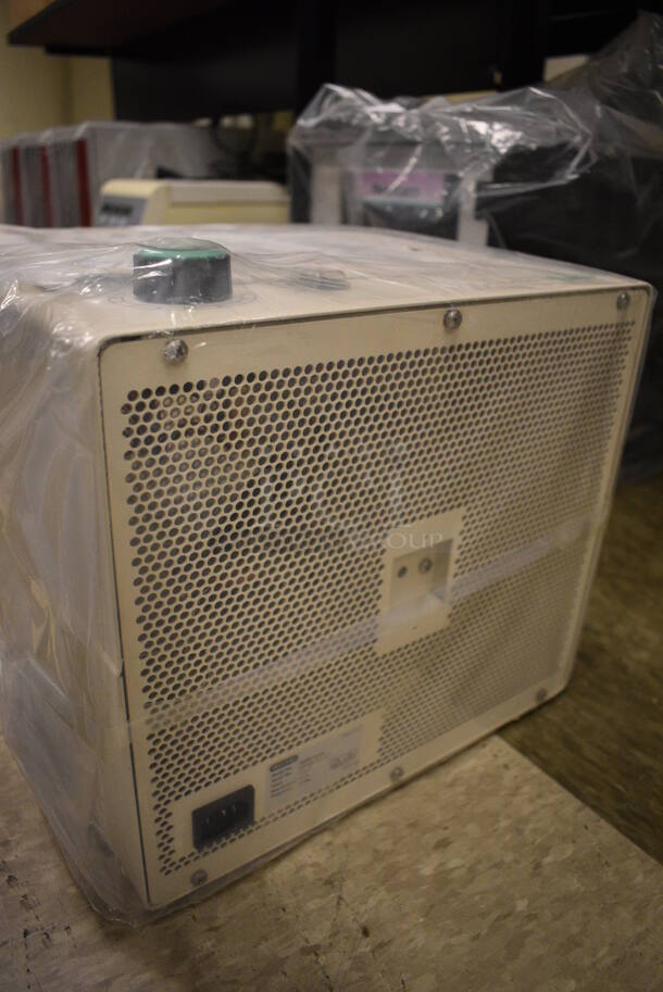 Bio-rad Gel Air Dryer. 115 Volts, 1 Phase. 12x17x11. (room 105) - Image 7 of 7