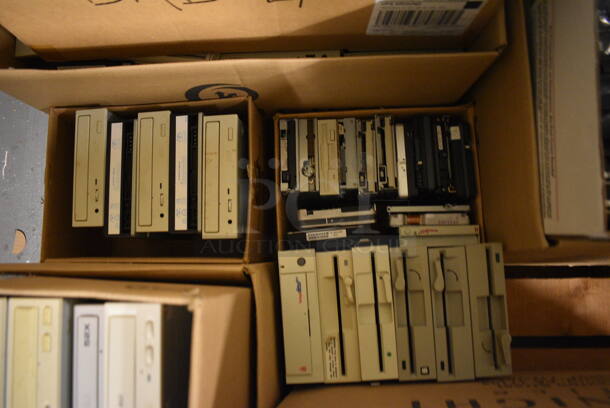 ALL ONE MONEY! PALLET LOT of Hard Drives! (south basement 012) - Image 6 of 8