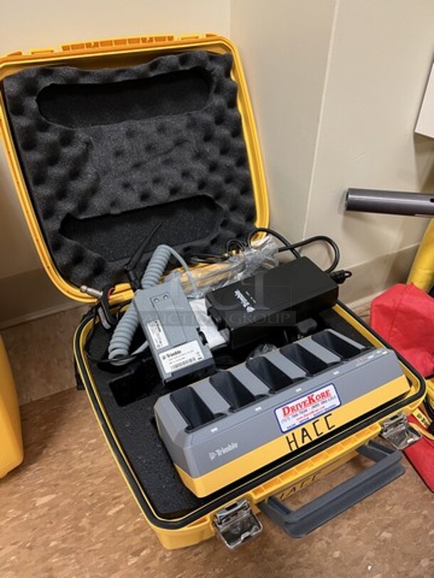 Trimble Charger in Hard Case. 14x14x7. (room 122) - Image 4 of 6