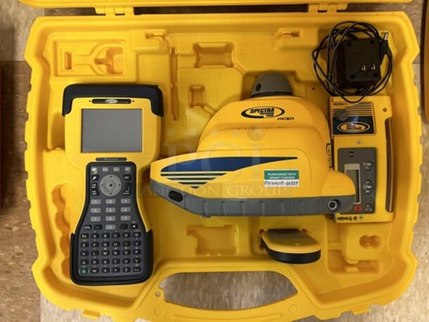 Trimble Spectra Surveying Set in Hard Case. 20x16x11. (room 122)