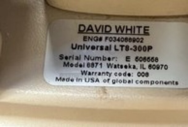 David White Model 8871 Universal LT8-300P Transit Level in Hard Case. 12x15x9. (room 122) - Image 4 of 7