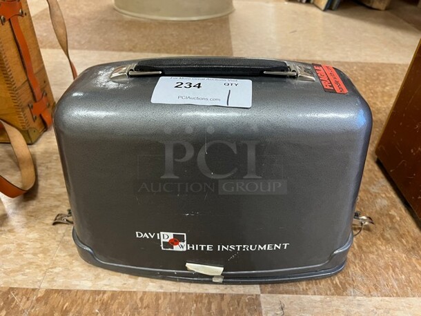David Model 8114 Level w/ Case. 16x8x11. (room 122) - Image 6 of 6