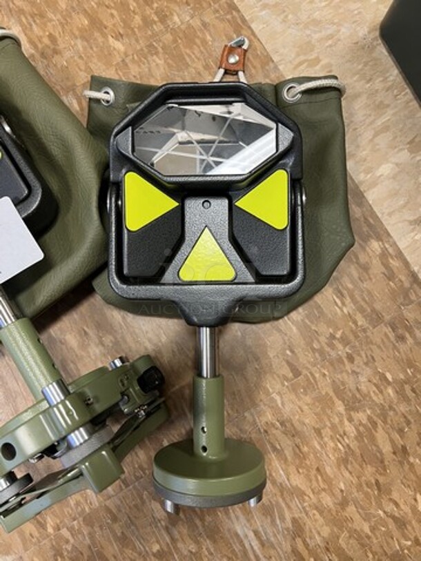 2 Wild GDR 31 Prism / Reflector. 5.5x5.5x12. 2 Times Your Bid! (room 122) - Image 2 of 5