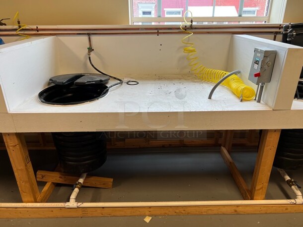 ALL ONE MONEY! Lot of 34' Well System Work Station Including 3 Wells and HydroPro Water Systems Tank. BUYER MUST REMOVE: Winning Bidder Will Have To Contact HACC To Make an Appointment To Remove This Item Between May 6th and May 13th. 408x42x48. (room 128) - Image 6 of 12