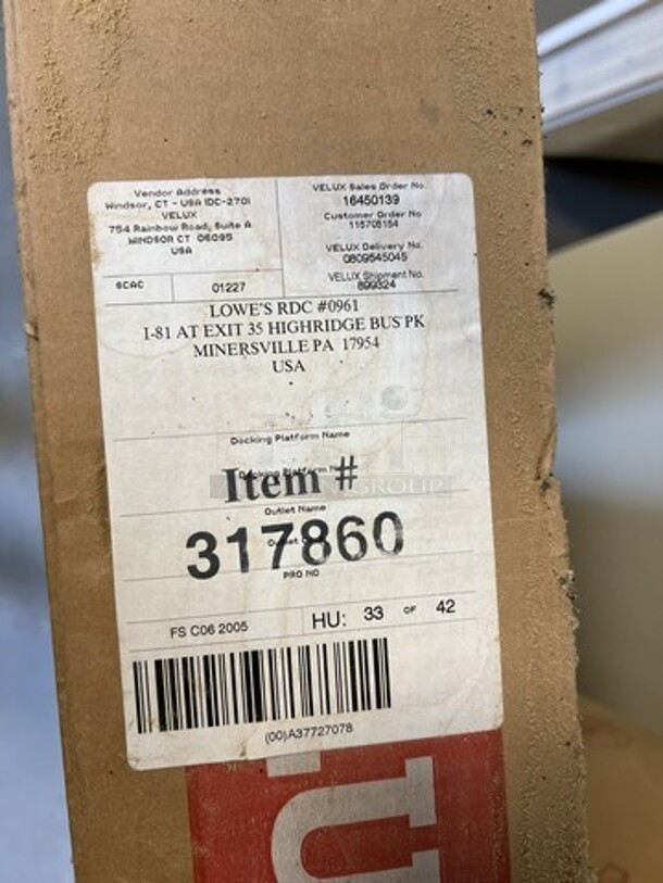 BRAND NEW IN BOX! Velux Skylight. (room 128) - Image 4 of 5