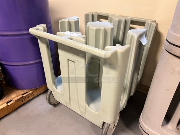 Cambro Poly Dish Cart w/ Push Handles on Commercial Casters. 32.5x27.5x32. (room 130) - Image 4 of 4