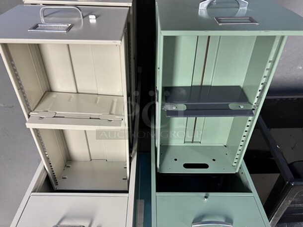 2 Metal Filing Cabinets. 15x25x52, 15x29x52. 2 Times Your Bid! (room 130) - Image 4 of 6