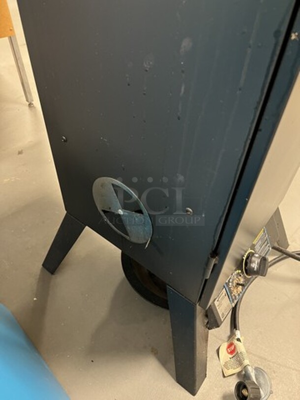 Weston Propane Gas Powered Smoker Cabinet. 21x21x39. (room 130) - Image 6 of 7