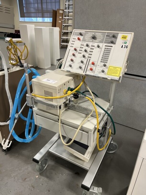 Siemens Servo Ventilator 300 Metal Floor Style Ventilator. 22x26x50. (room 130) - Image 2 of 7