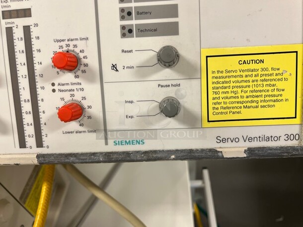 Siemens Servo Ventilator 300 Metal Floor Style Ventilator. 22x26x50. (room 130) - Image 7 of 7