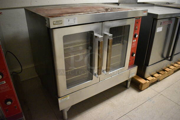 Vulcan Stainless Steel Commercial Gas Powered Full Size Convection Oven w/ View Through Doors, Metal Oven Racks and Thermostatic Controls. Goes GREAT w/ Lot 6! BUYER MUST REMOVE. 40.5x35x39. (Clearview Elementary - Upstairs Hallway) - Image 3 of 6