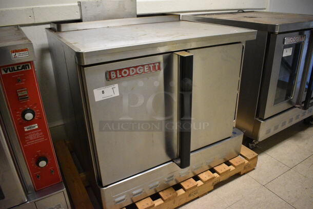 Blodgett Stainless Steel Commercial Full Size Convection Oven w/ Solid Doors, Metal Oven Racks and Thermostatic Controls. Goes GREAT w/ Lot 9! BUYER MUST REMOVE. 38x42x38. (Clearview Elementary - Upstairs Hallway) - Image 2 of 7