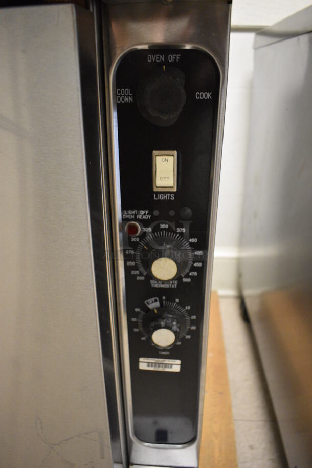 Blodgett Stainless Steel Commercial Full Size Convection Oven w/ Solid Doors, Metal Oven Racks and Thermostatic Controls. Goes GREAT w/ Lot 9! BUYER MUST REMOVE. 38x42x38. (Clearview Elementary - Upstairs Hallway) - Image 4 of 7