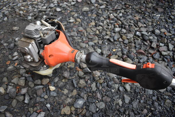 2013 Echo Model SRM-225 Gas Powered String Trimmer Weed Whacker. BUYER MUST REMOVE. 8.5x70x8.5. (stadium) - Image 6 of 11