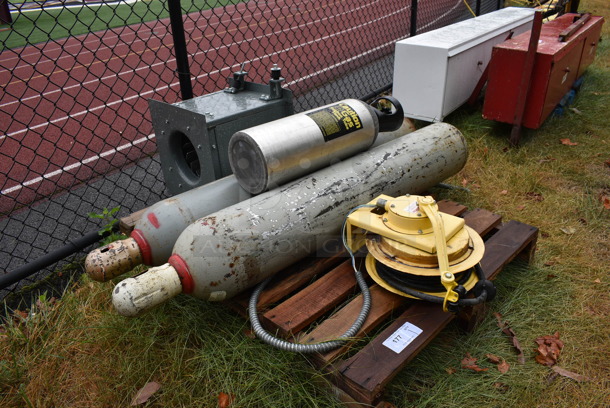 ALL ONE MONEY! Pallet Lot of Various Items Including Gas Syphon Tube Tank, 2 Carbon Dioxide Tanks and Blower. BUYER MUST REMOVE. Includes 9x9x57. (stadium) - Image 7 of 10