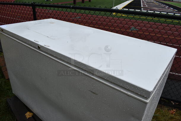 Electrolux Model FFC20C4AW1 Chest Freezer. BUYER MUST REMOVE. 115 Volts, 1 Phase. 61.5x27.5x35. Unit Does Not Power On. (stadium) - Image 3 of 8