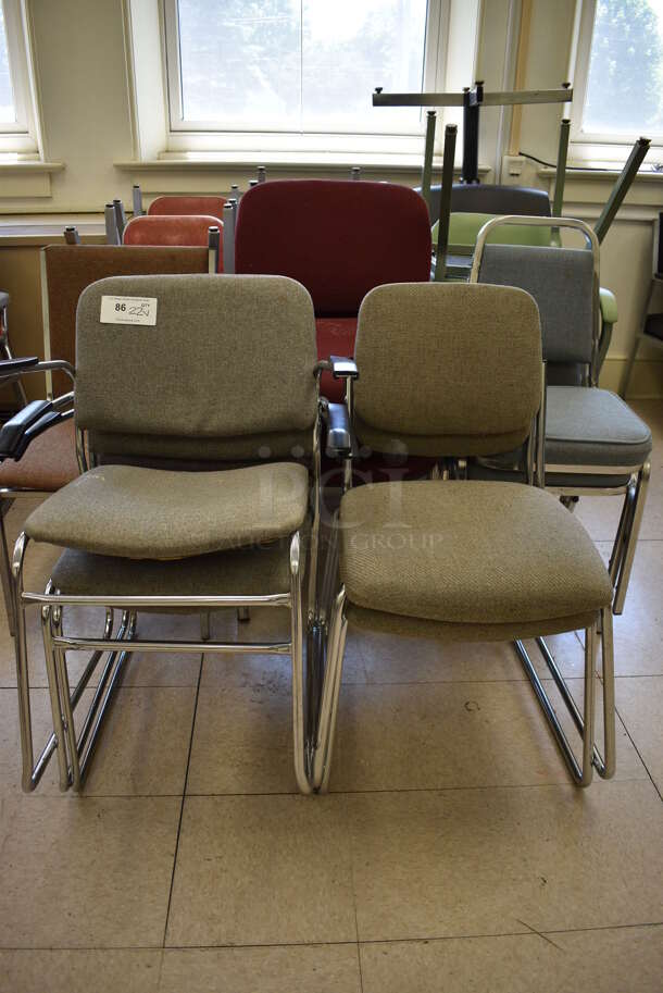 22 Various Chairs. BUYER MUST REMOVE. Includes 20x21x33. 22 Times Your Bid! (Clearview Elementary - Room 7) - Image 5 of 6