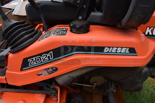 Kubota Model ZD21 Metal Commercial Diesel Powered Zero Turn Mower. Unit Needs a New Transmission and 2 Hydrostatic Units. BUYER MUST REMOVE. 72x86x81 - Image 4 of 12