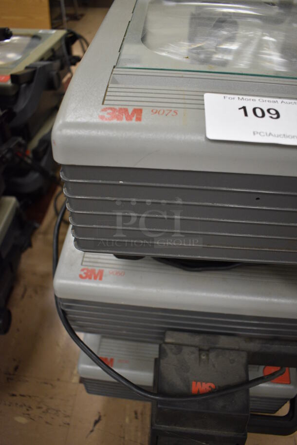 5 3M Overhead Projectors. Includes 9060 and 9075. 16x17x22. 5 Times Your Bid! (Clearview Elementary - Room 1) - Image 3 of 6