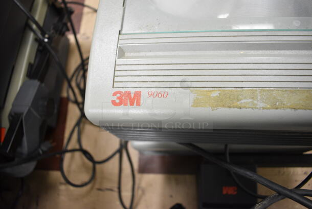 5 3M Overhead Projectors. Includes 9060 and 9075. 16x17x22. 5 Times Your Bid! (Clearview Elementary - Room 1) - Image 5 of 6
