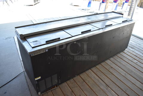 True Model DW94-B Stainless Steel Commercial Back Bar Bottle Cooler w/ 3 Sliding Lids. 115 Volts, 1 Phase. 95.5x27x33.5. Tested and Working! (patio)