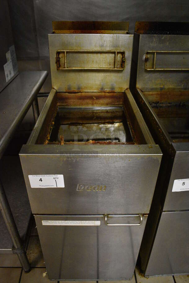 2015 Dean Model SR42GN Stainless Steel Commercial Natural Gas Powered Deep Fat Fryer. Unit Will Be Emptied of Oil Shown In Pictures. 105,000 BTU. Item Was in Working Condition on Last Day of Business. 15.5x30x47. (kitchen)