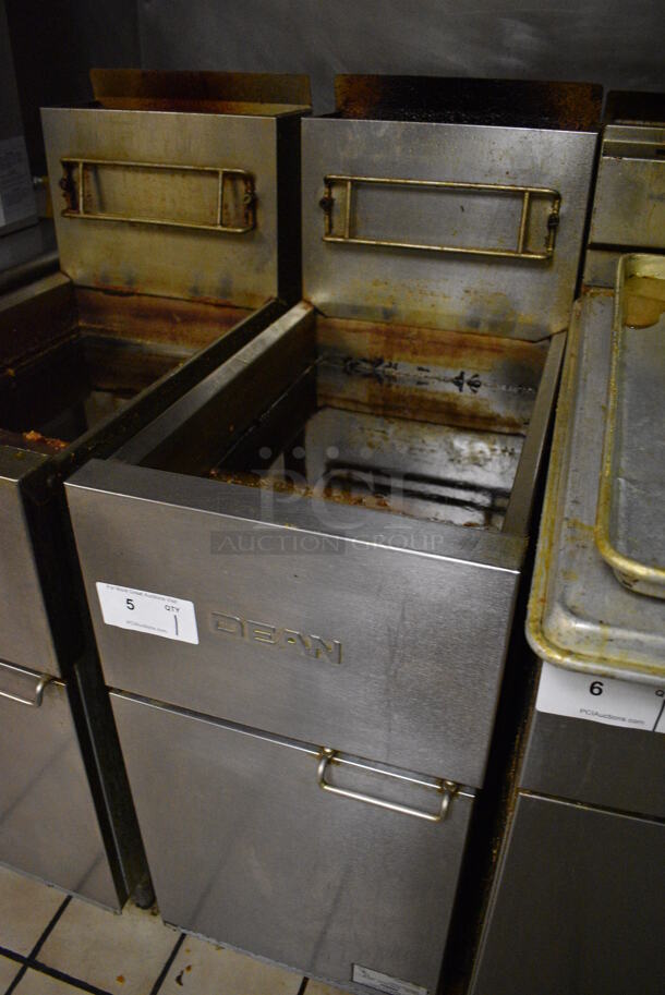Dean Model SR42GN Stainless Steel Commercial Natural Gas Powered Deep Fat Fryer. Unit Will Be Emptied of Oil Shown In Pictures. 105,000 BTU. Item Was in Working Condition on Last Day of Business. 15.5x30x47. (kitchen) - Image 3 of 6