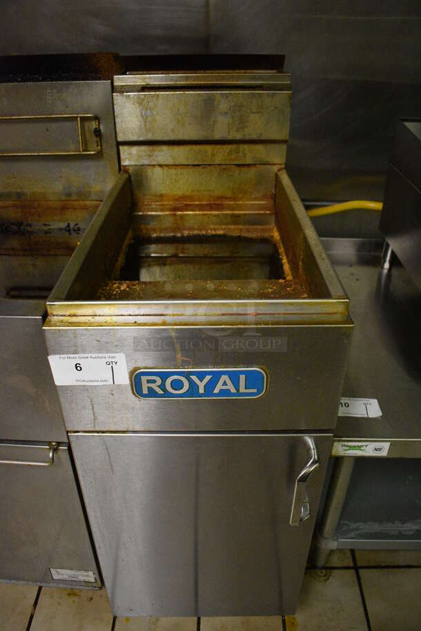 Royal Model B Stainless Steel Commercial Natural Gas Powered Deep Fat Fryer. Unit Will Be Emptied of Oil Shown In Pictures. Item Was in Working Condition on Last Day of Business. 15.5x33x47. (kitchen)