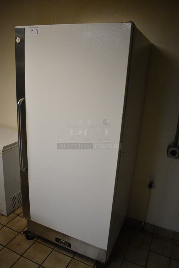 Arctic Air Model F22CW12 Metal Commercial Single Door Reach In Freezer on Commercial Casters. 115 Volts, 1 Phase. 32x30x74.5. Tested and Working! (kitchen) - Image 2 of 7