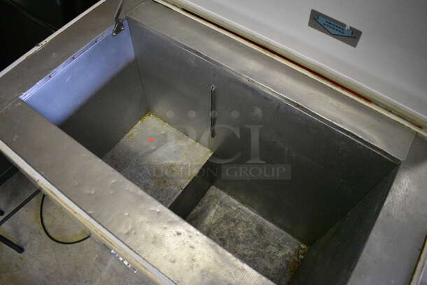 Kelvinator Metal Chest Freezer. BUYER MUST REMOVE. 39x22x36. (basement) - Image 4 of 6