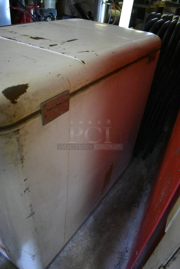 Kelvinator Metal Chest Freezer. BUYER MUST REMOVE. 39x22x36. (basement) - Image 6 of 6