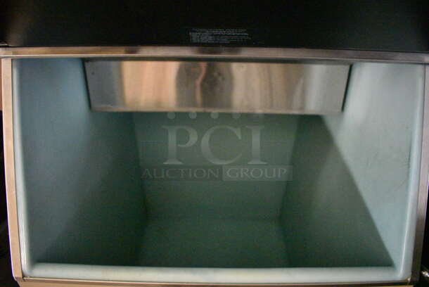 Manitowoc Model SY0604A Stainless Steel Commercial Ice Head on Commercial Ice Bin. BUYER MUST REMOVE. 208-230 Volts, 1 Phase. 30x36x72. Tested and Powers On But Does Not Function. (basement) - Image 3 of 7