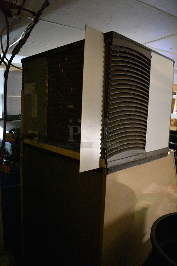 Manitowoc Model SY0604A Stainless Steel Commercial Ice Head on Commercial Ice Bin. BUYER MUST REMOVE. 208-230 Volts, 1 Phase. 30x36x72. Tested and Powers On But Does Not Function. (basement) - Image 6 of 7