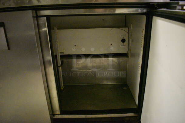 True Model TSSU-48-12 Stainless Steel Commercial Sandwich Salad Prep Table Bain Marie Mega Top. Does Not Come w/ Over Shelf. 115 Volts, 1 Phase. 48x30x44. Tested and Working But Unit Doesn't Consistently Stay In Safe Temperature Range. (kitchen) - Image 6 of 10