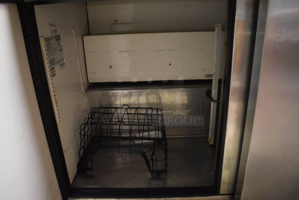 True Model TSSU-48-12 Stainless Steel Commercial Sandwich Salad Prep Table Bain Marie Mega Top. Does Not Come w/ Over Shelf. 115 Volts, 1 Phase. 48x30x44. Tested and Working But Unit Doesn't Consistently Stay In Safe Temperature Range. (kitchen) - Image 7 of 10