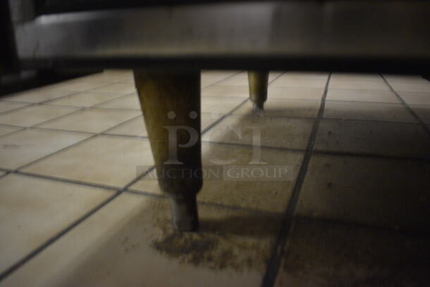 True Model TSSU-48-12 Stainless Steel Commercial Sandwich Salad Prep Table Bain Marie Mega Top. Does Not Come w/ Over Shelf. 115 Volts, 1 Phase. 48x30x44. Tested and Working But Unit Doesn't Consistently Stay In Safe Temperature Range. (kitchen) - Image 9 of 10